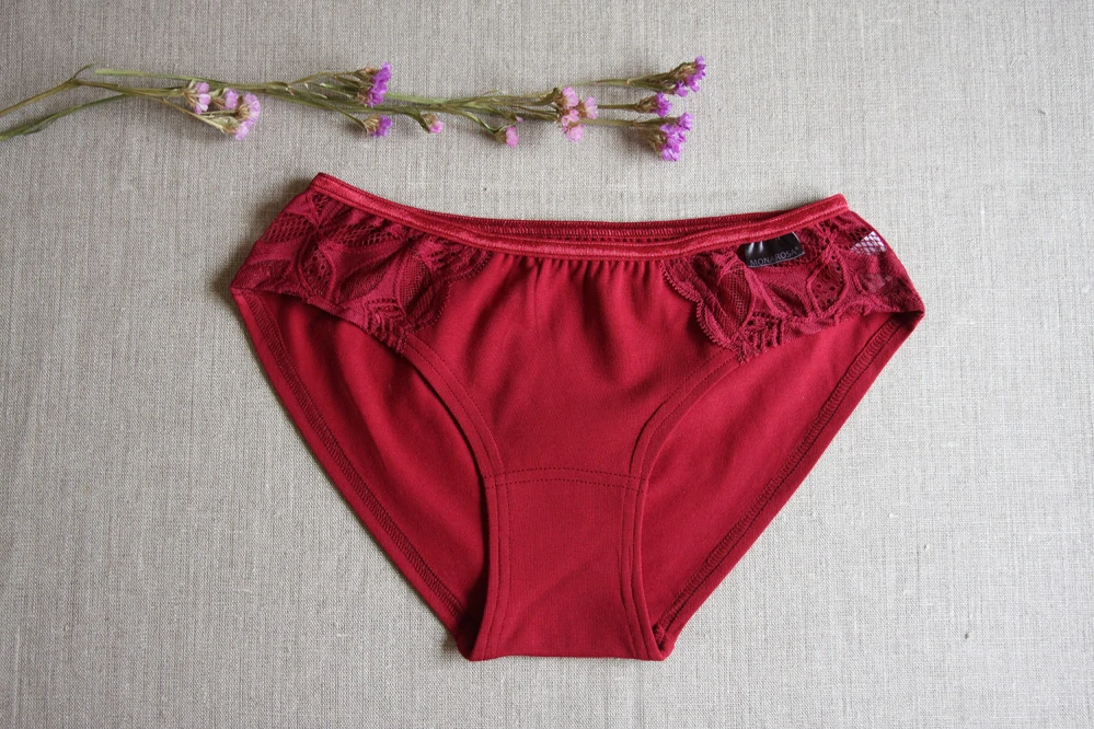 Kalhotky Bordó s krajkou