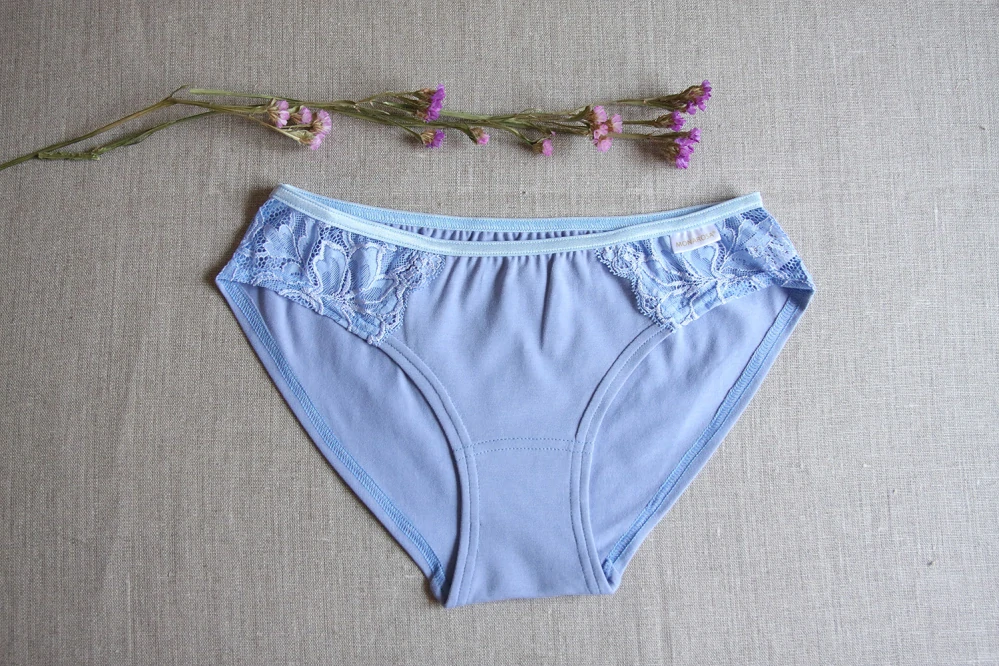 Kalhotky Frozen s krajkou