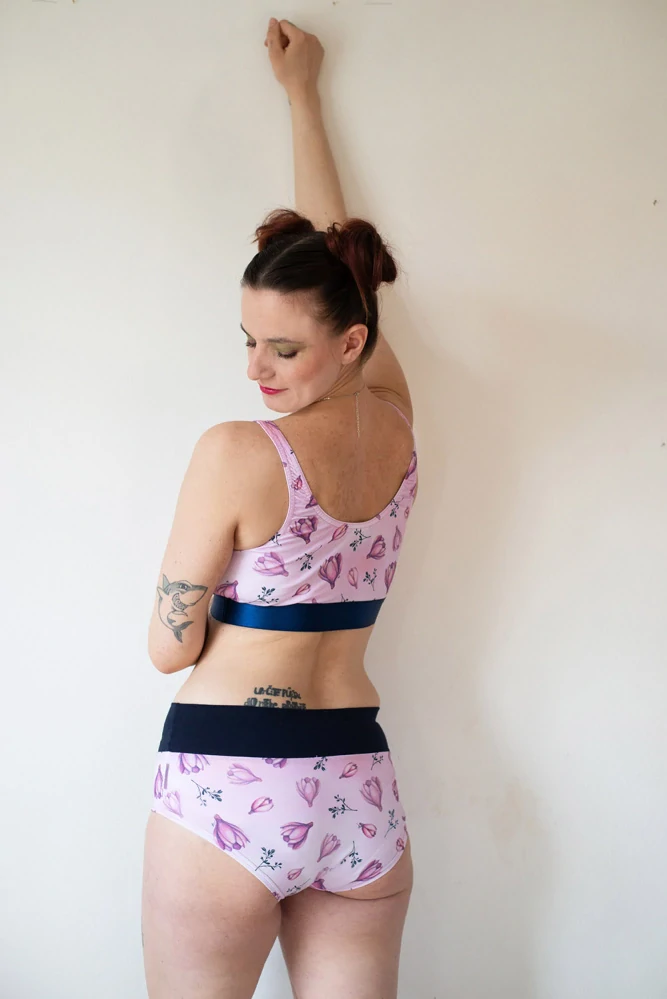 podprsenka Purple Flowers bio