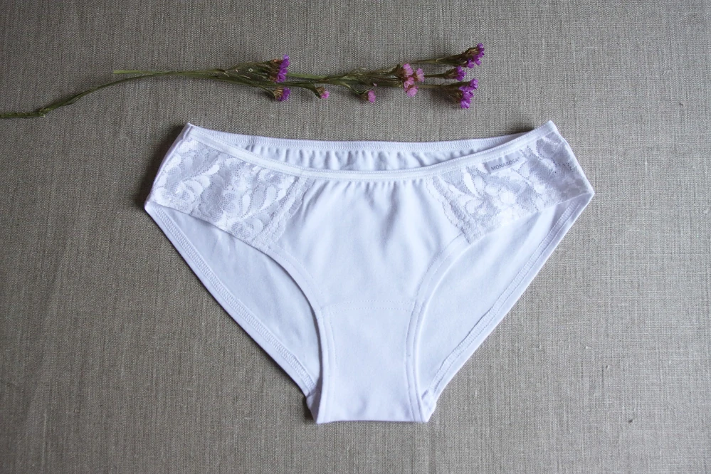 KalhotkyWhite s krajkou